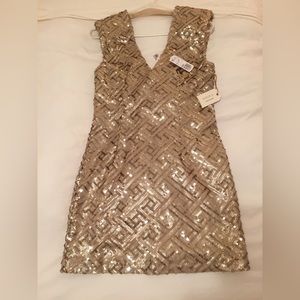 FOREVER 21 Gold Sequin Dress NWT SIZE SMALL/LARGE